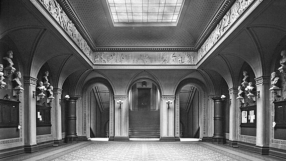 Verstibül, Aufnahme vor 1943
