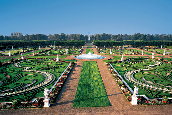 Panoramafoto auf die Herrenhäuser Gärten