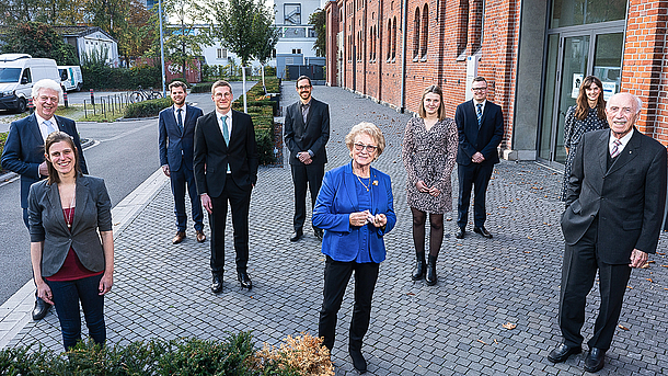 Gruppenfoto im Freien