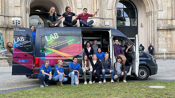 Der Experimentebus der Leibniz Universität Hannover