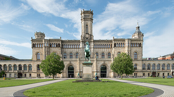 Das Welfenschloss (LUH-Hauptgebäude)