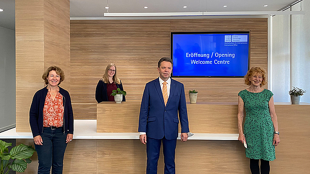 Empfangsbereich bei der Eröffnung des Welcome Centre