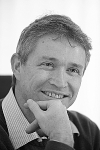 Portrait Prof. Dr. Andrew Forbes