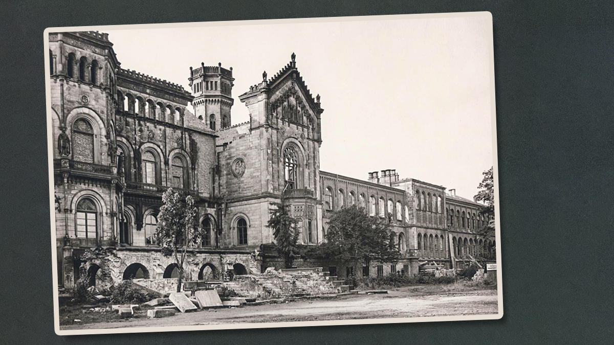 Historische Aufnahme, das zerbombte Welfenschloss