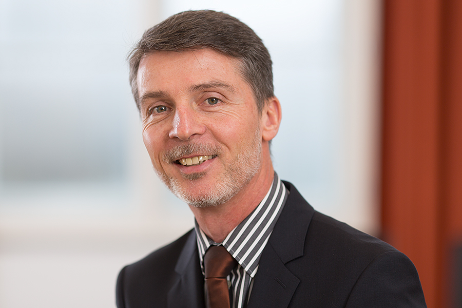 Dr. Christoph Strutz